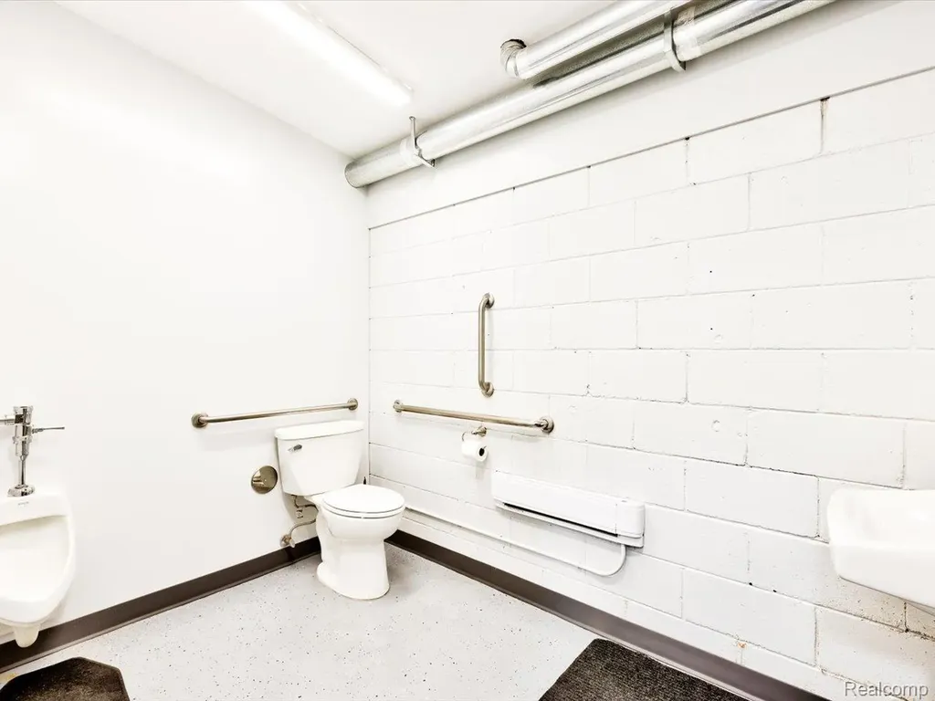 425 32nd Street Port Huron Charter Township MI 48060