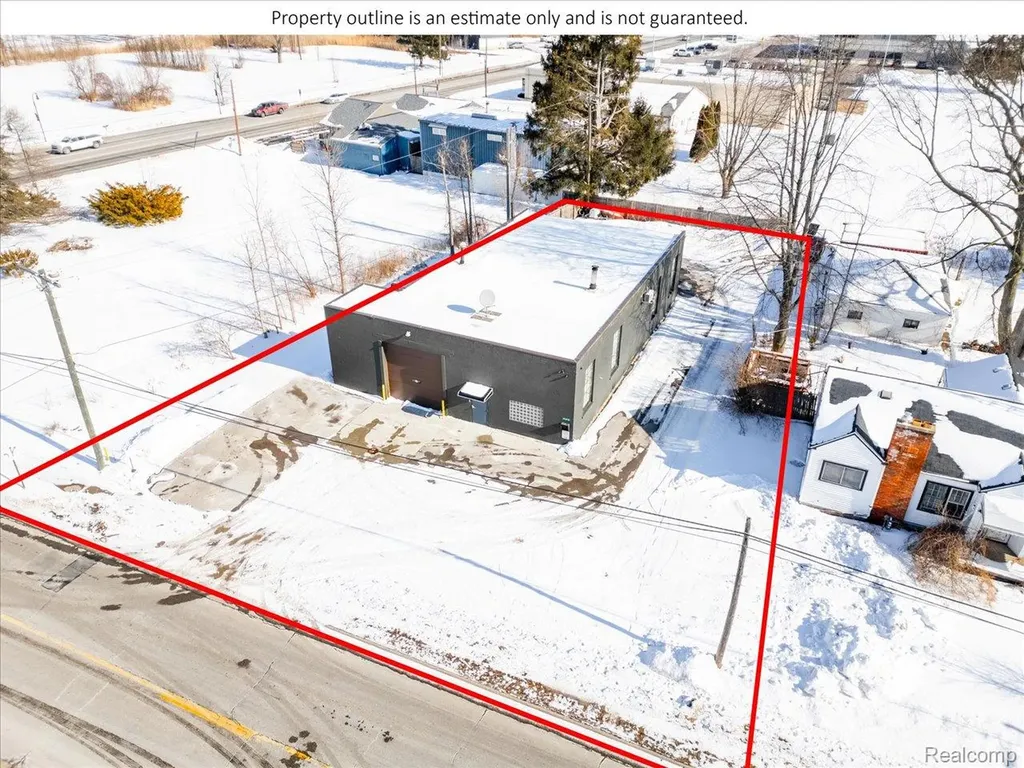 425 32nd Street Port Huron Charter Township MI 48060