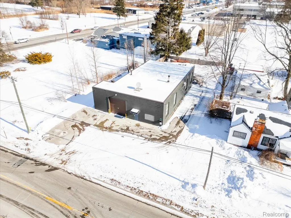425 32nd Street Port Huron Charter Township MI 48060