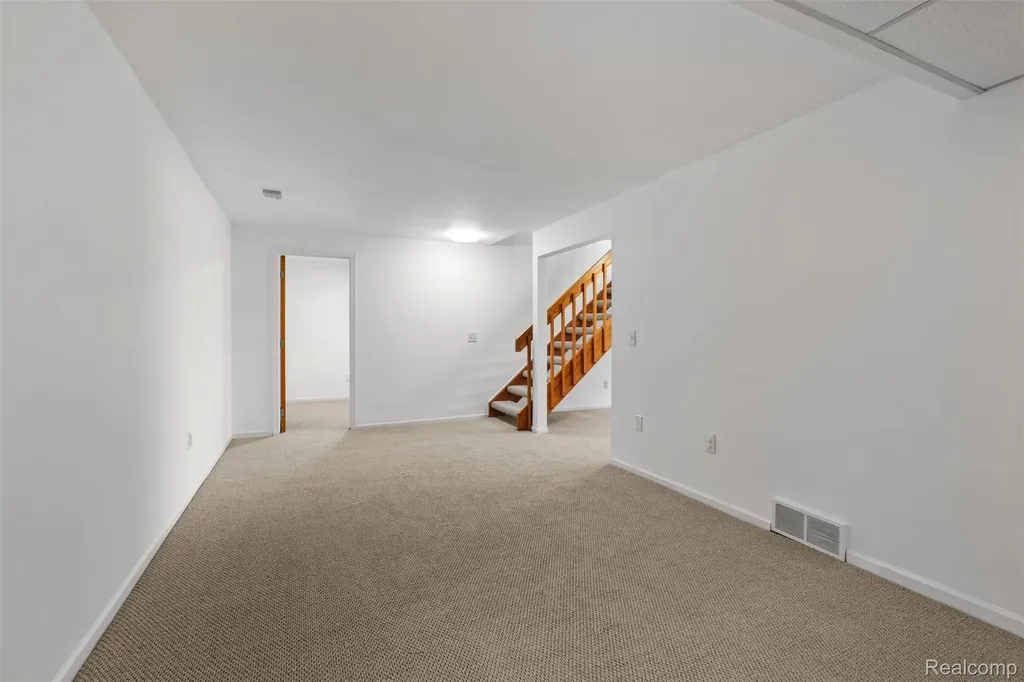 4616 Cass Elizabeth Road Waterford Charter Township MI 48328