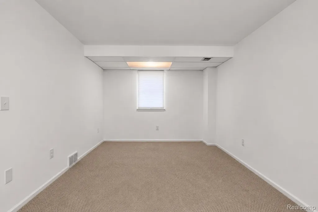 4616 Cass Elizabeth Road Waterford Charter Township MI 48328