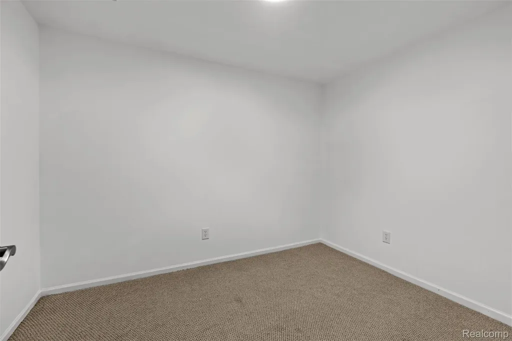 4616 Cass Elizabeth Road Waterford Charter Township MI 48328