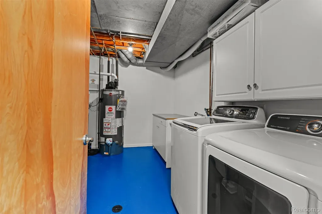 4616 Cass Elizabeth Road Waterford Charter Township MI 48328