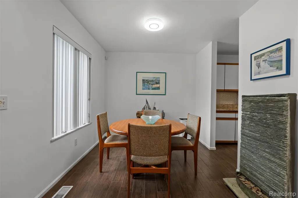 4616 Cass Elizabeth Road Waterford Charter Township MI 48328
