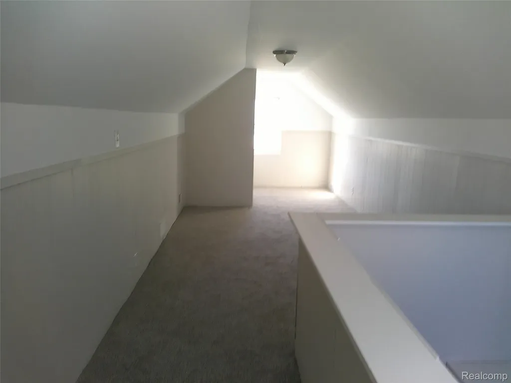 846 W Hemphill Road Flint City MI 48507