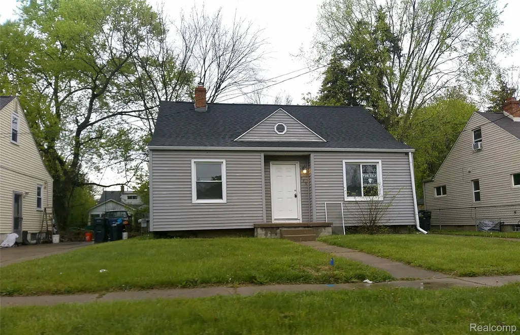 846 W Hemphill Road Flint City MI 48507