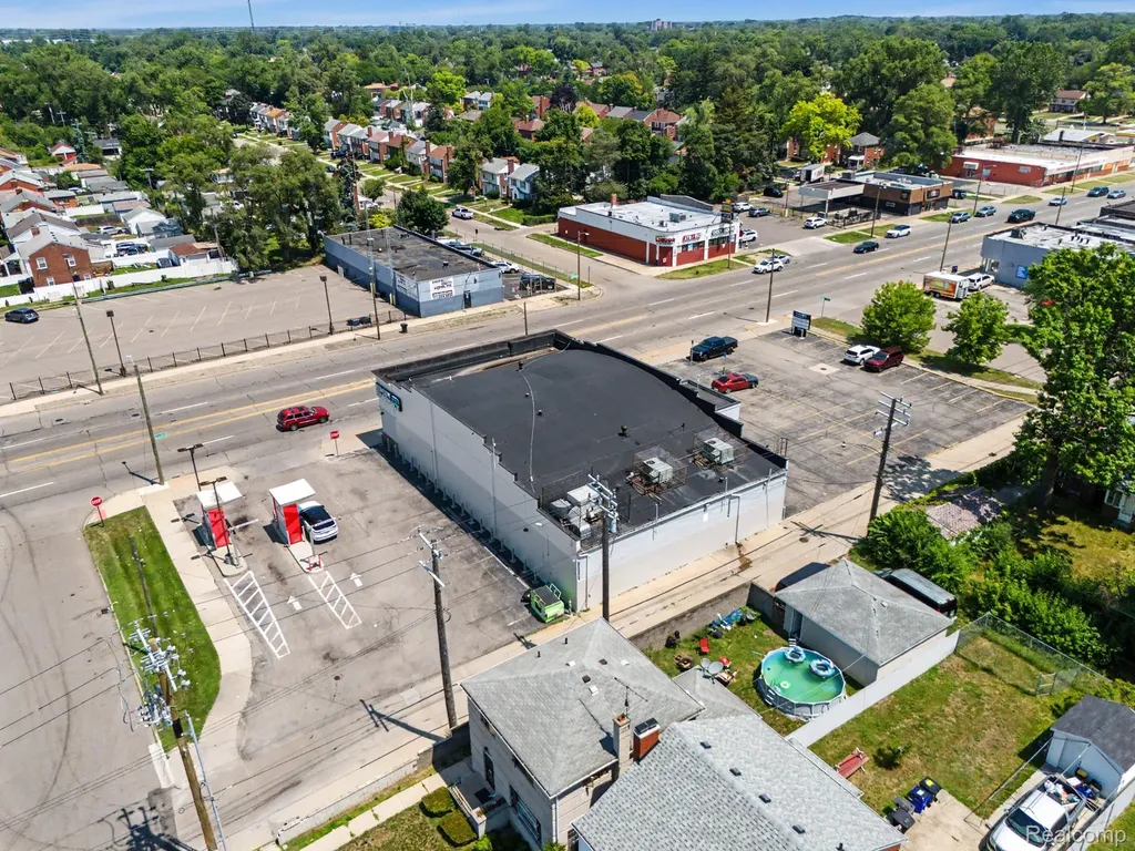 13403 W 7 Mile Road Detroit City MI 48235