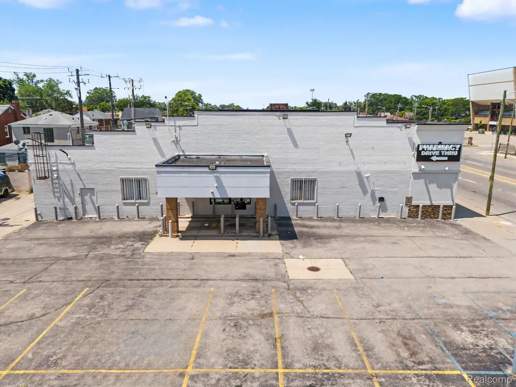 13403 W 7 Mile Road Detroit City MI 48235