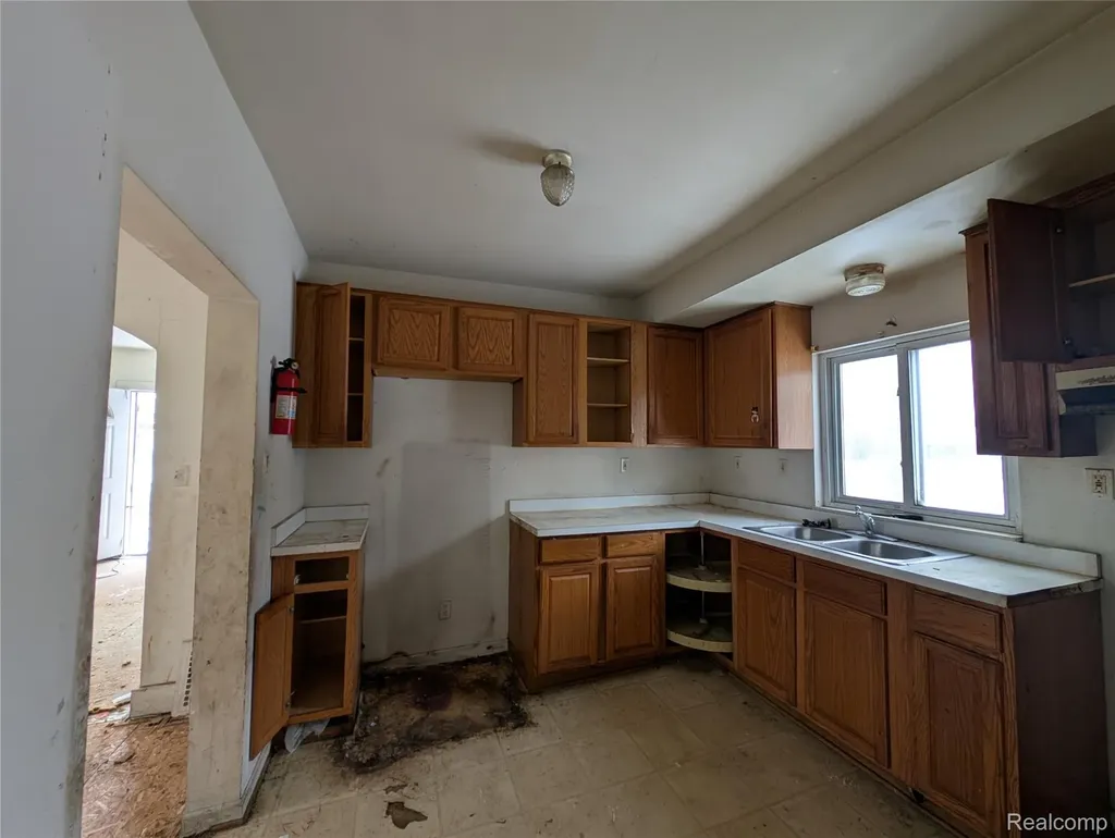 3808 Cadieux Road Detroit City MI 48224