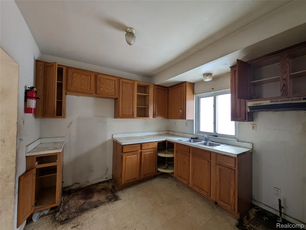 3808 Cadieux Road Detroit City MI 48224