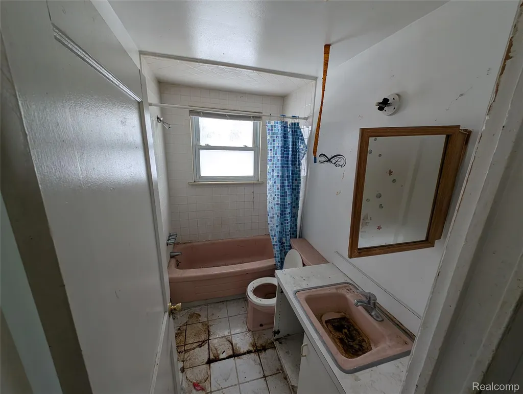 3808 Cadieux Road Detroit City MI 48224