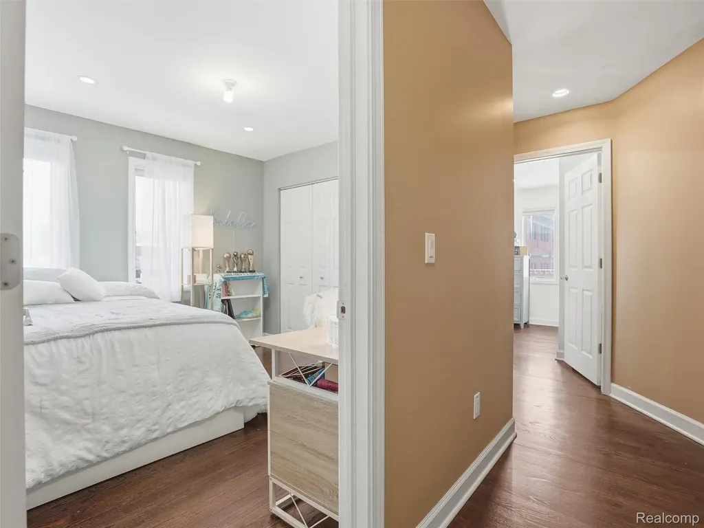 58106 Delmar Washington Township MI 48094