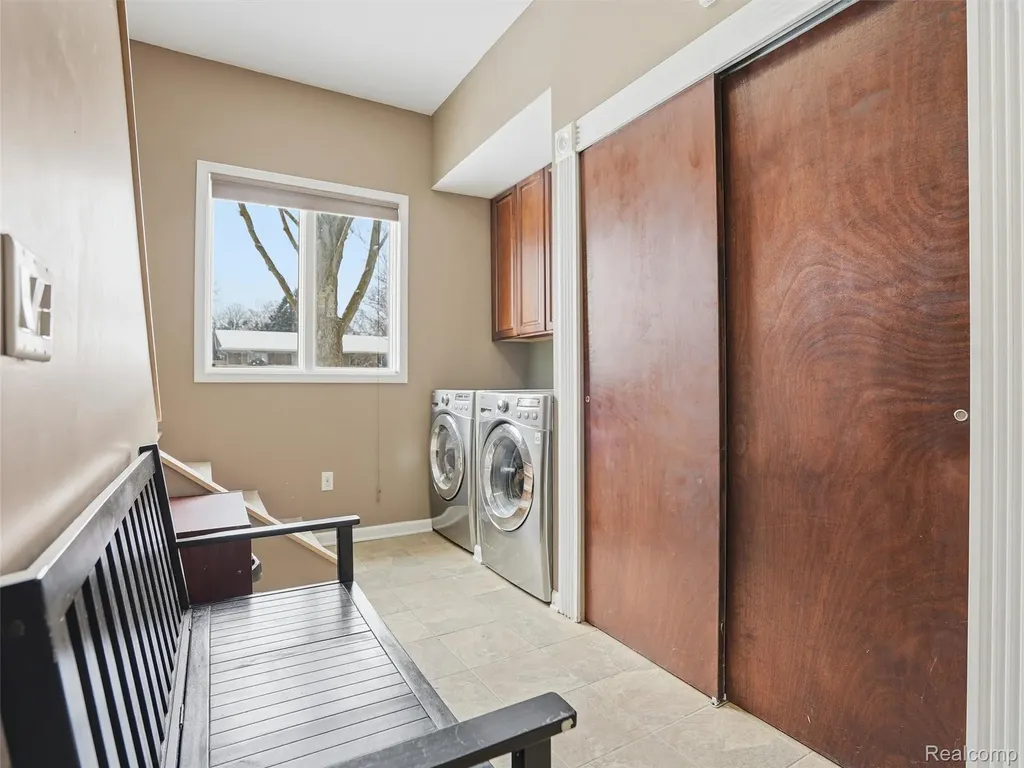 58106 Delmar Washington Township MI 48094