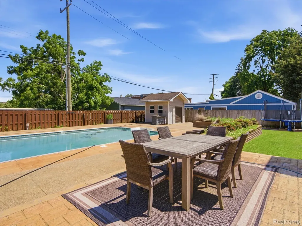 58106 Delmar Washington Township MI 48094