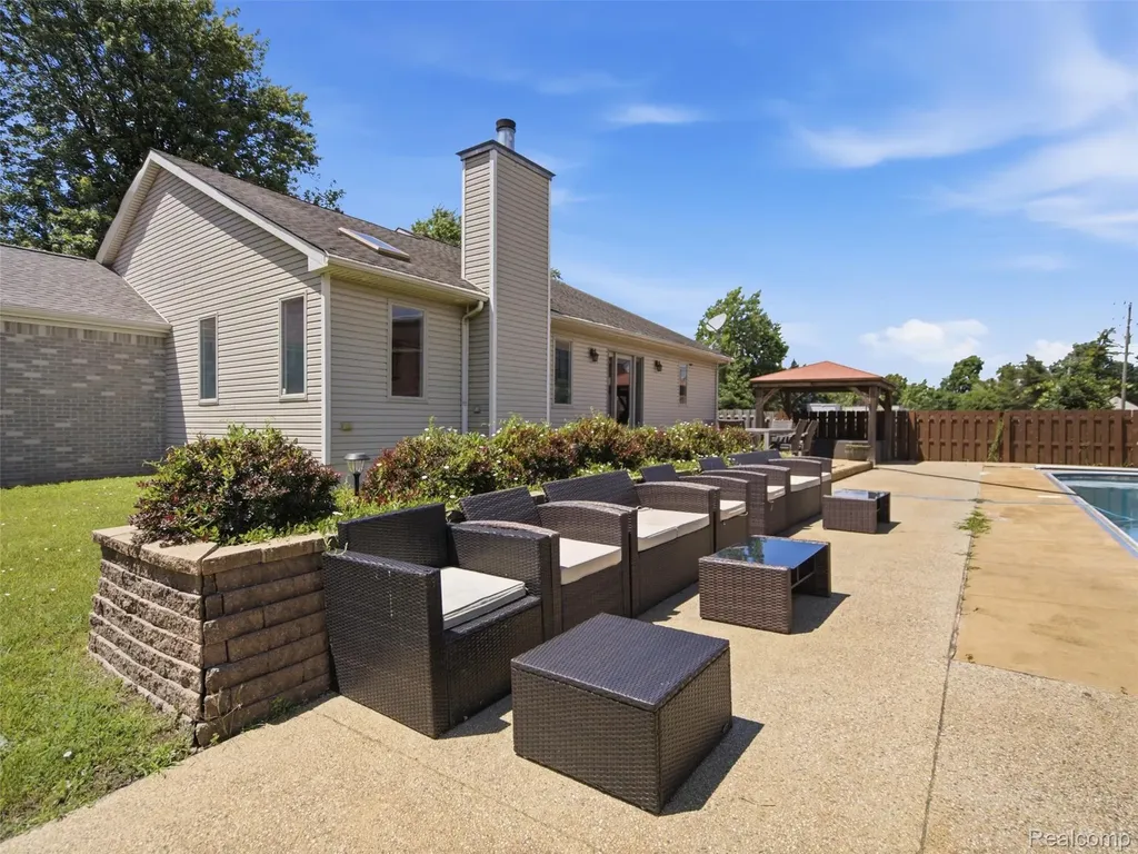 58106 Delmar Washington Township MI 48094