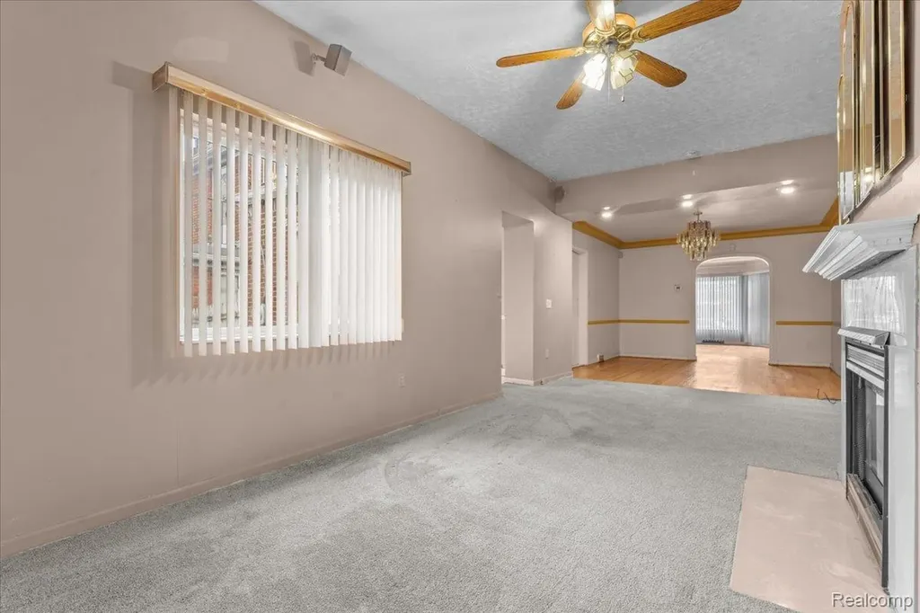 18623 Roselawn Street NW Detroit City MI 48221