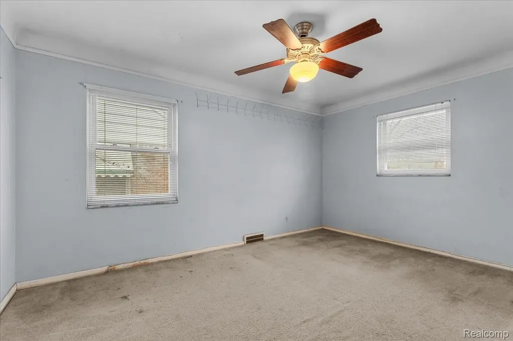 18623 Roselawn Street NW Detroit City MI 48221