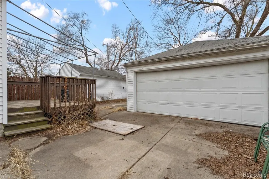18623 Roselawn Street NW Detroit City MI 48221