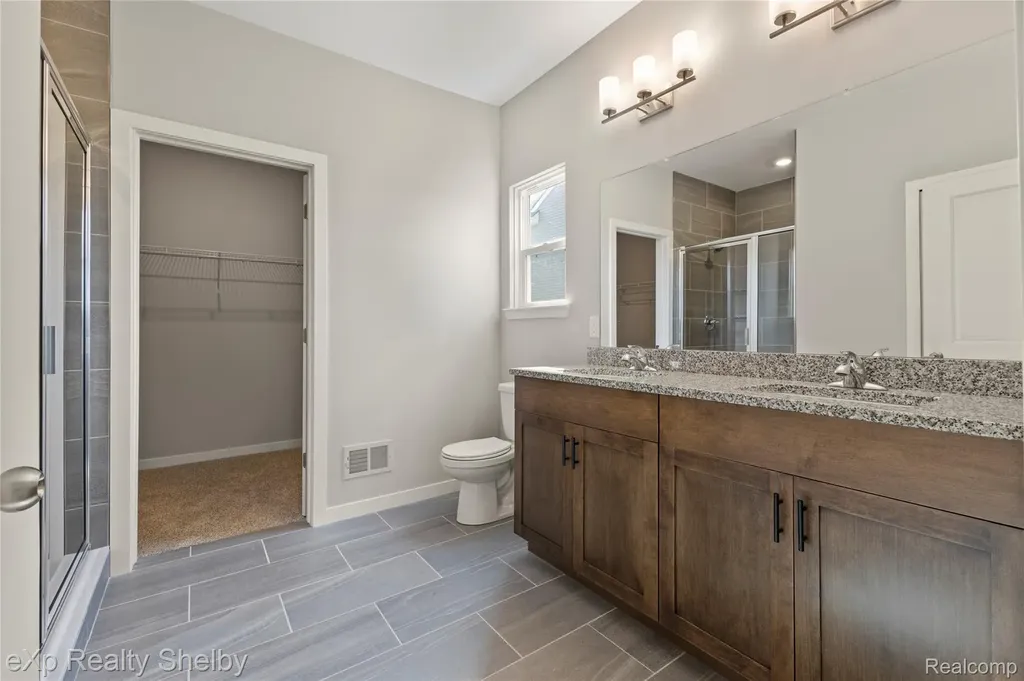 52120 Wellington Valley Drive Macomb Township MI 48042
