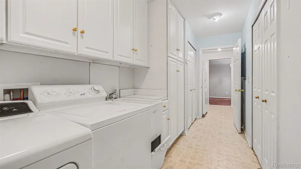 1577 Addington Lane Pittsfield Charter Township MI 48108