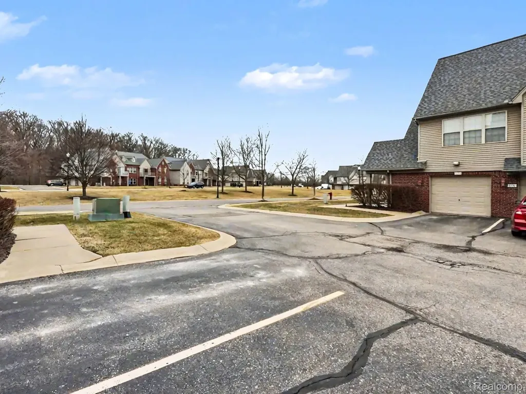 1577 Addington Lane Pittsfield Charter Township MI 48108