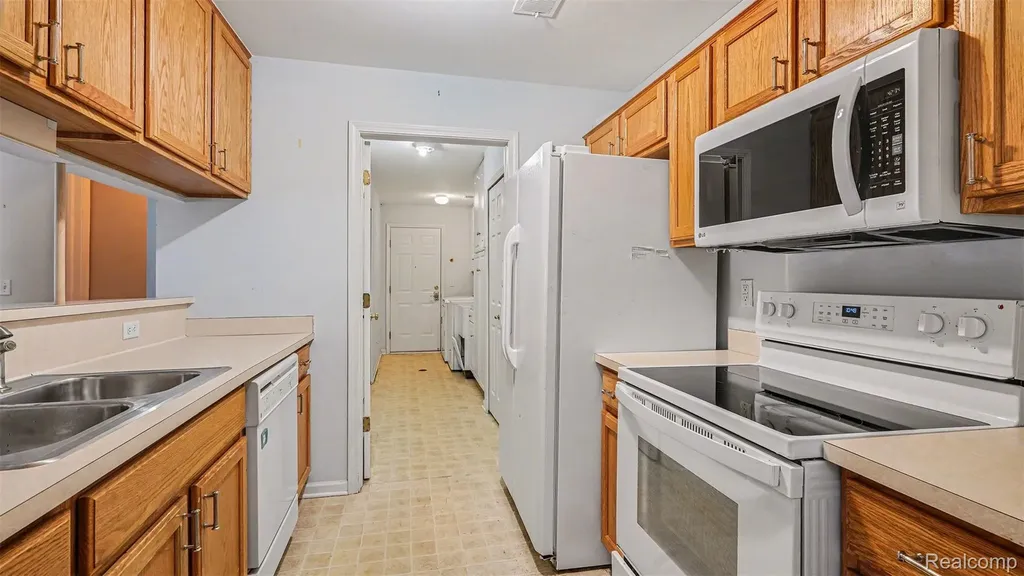 1577 Addington Lane Pittsfield Charter Township MI 48108