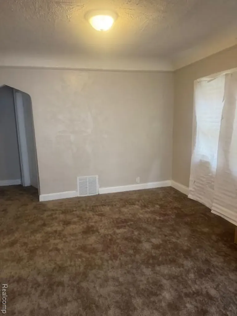 11475 Sanford Street Detroit City MI 48205