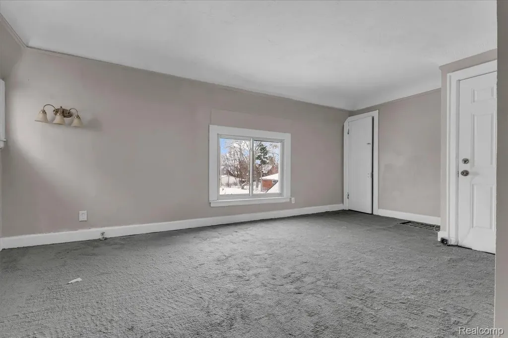 11475 Sanford Street Detroit City MI 48205