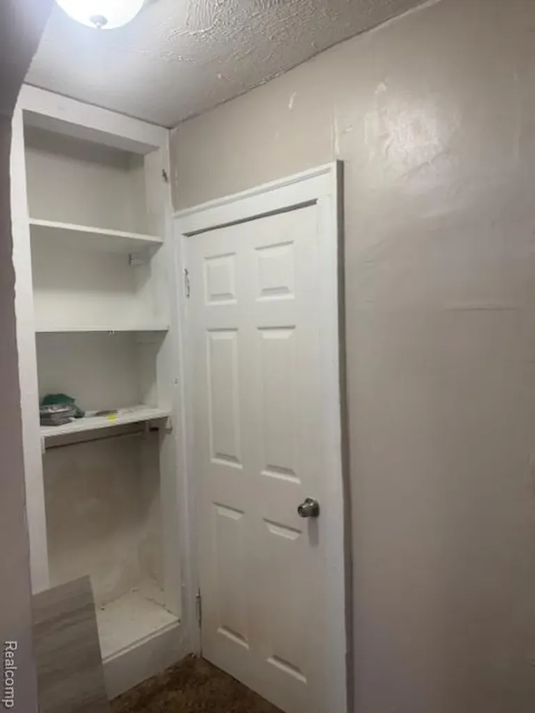 11475 Sanford Street Detroit City MI 48205