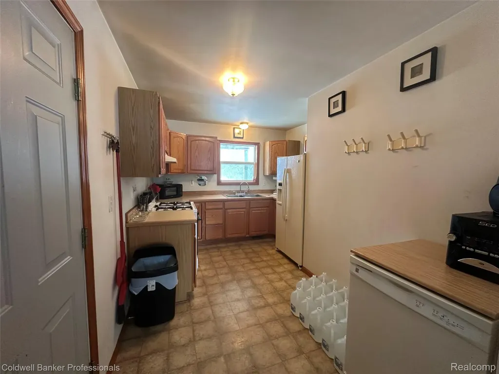 3419 Burnside Road Marathon Township MI 48464