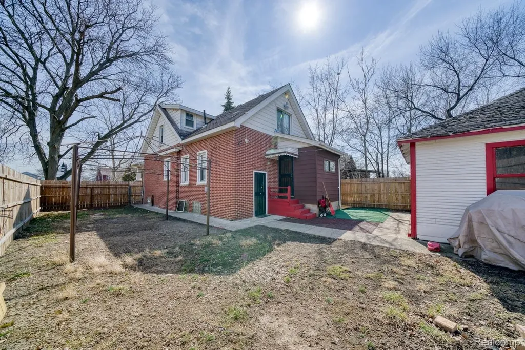 15509 Holmur Street Detroit City MI 48238