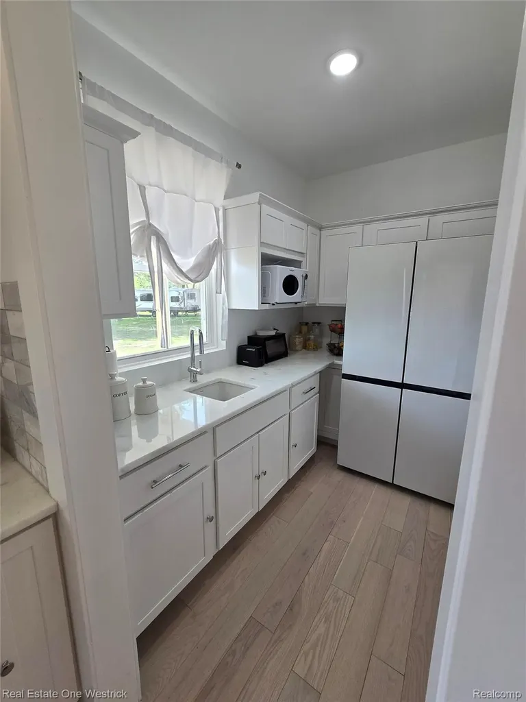 9236 River Road Clay Township MI 48001