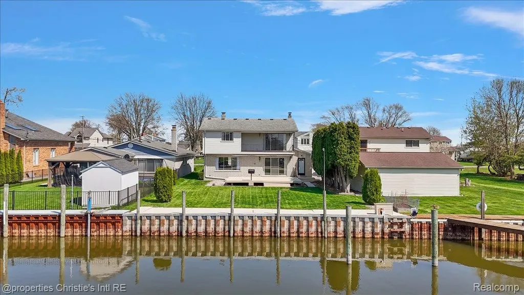 39375 E Archer Drive Harrison Charter Township MI 48045