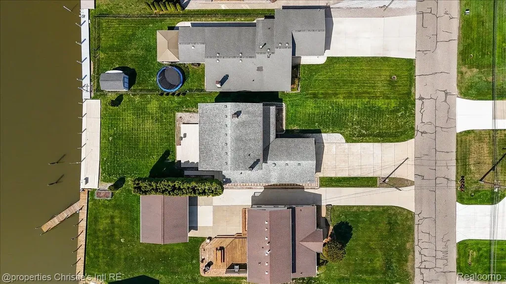 39375 E Archer Drive Harrison Charter Township MI 48045