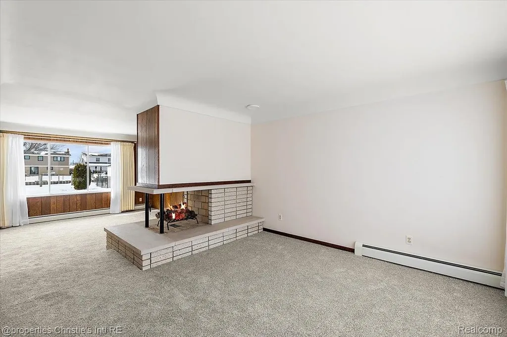 39375 E Archer Drive Harrison Charter Township MI 48045