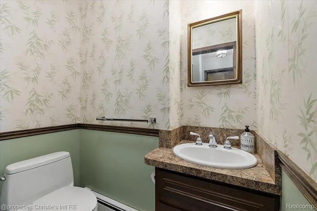 39375 E Archer Drive Harrison Charter Township MI 48045