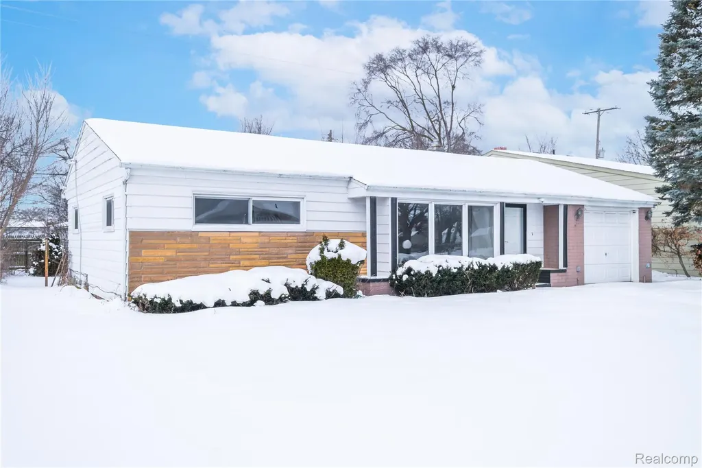 1828 Tebo Street Flint City MI 48503