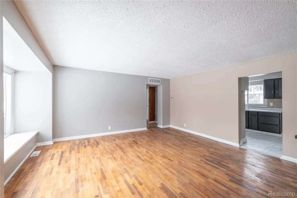 1828 Tebo Street Flint City MI 48503