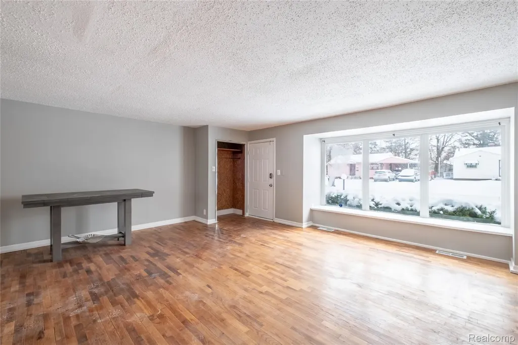 1828 Tebo Street Flint City MI 48503
