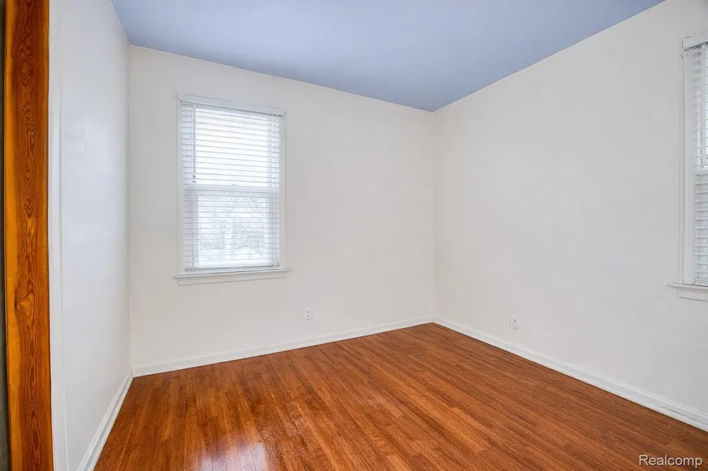 2209 Progress Avenue Lincoln Park City MI 48146