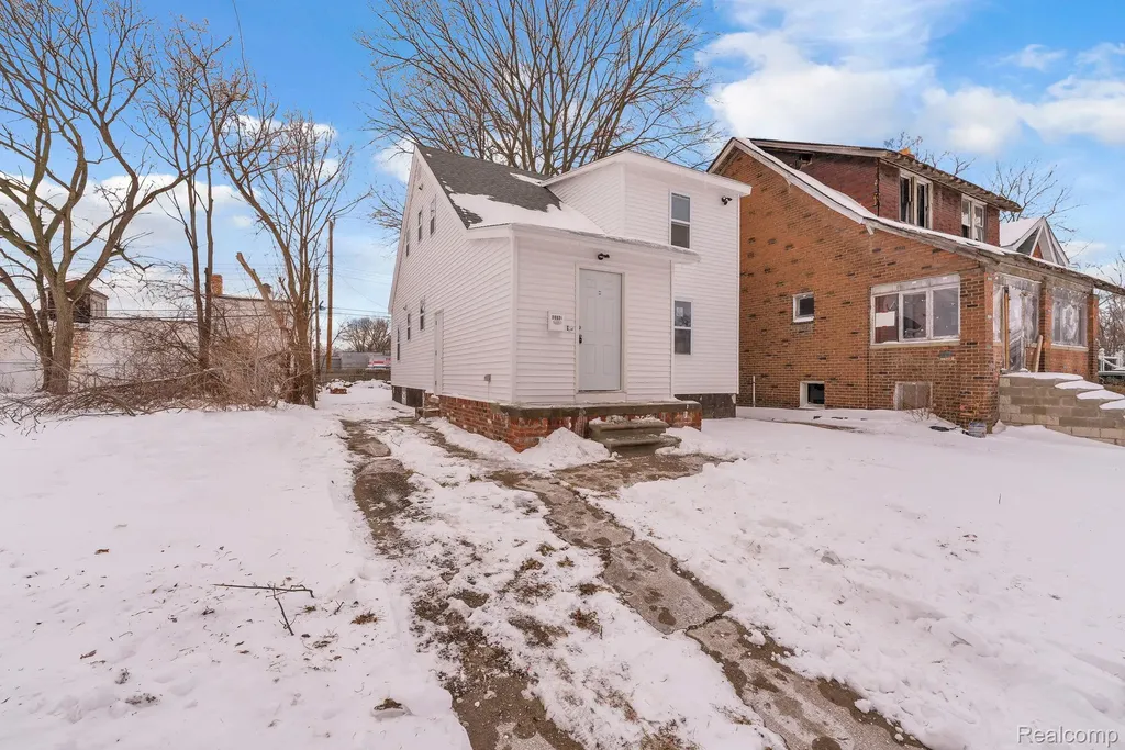 20035 Coventry Street Highland Park City MI 48203