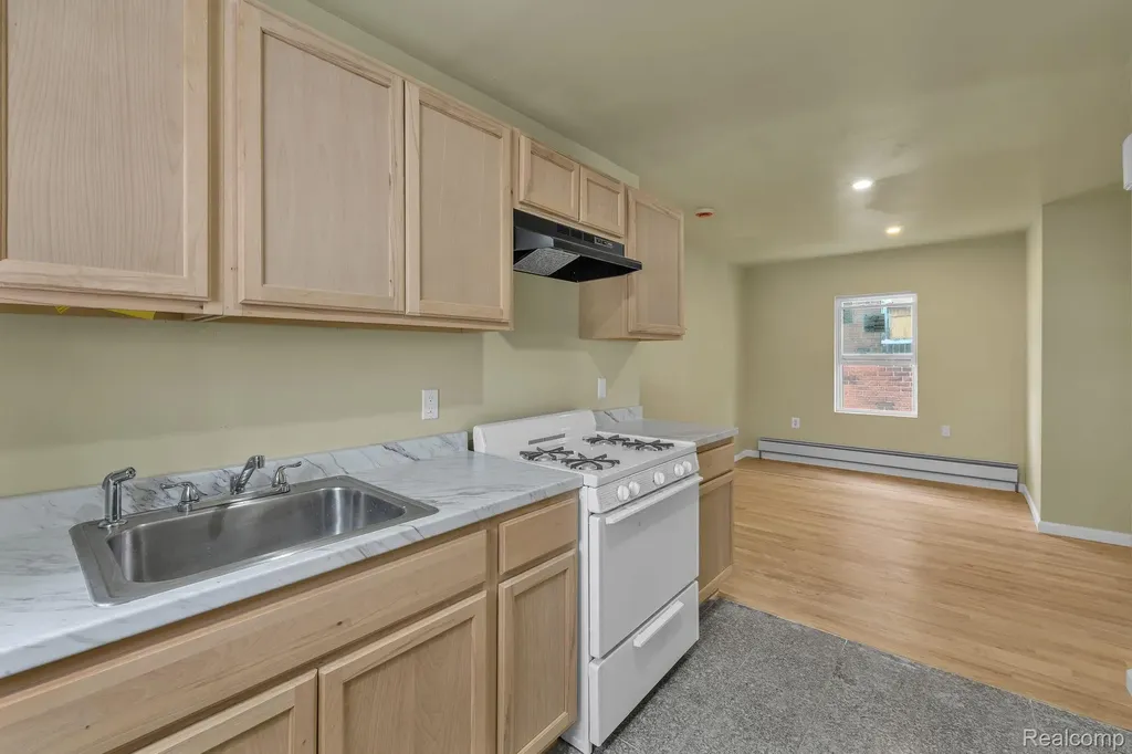 20035 Coventry Street Highland Park City MI 48203