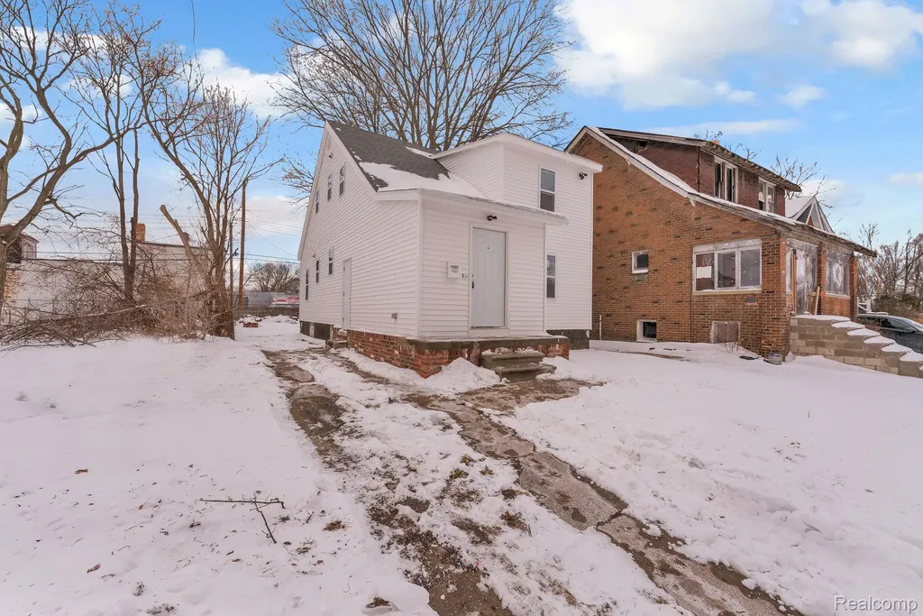 20035 Coventry Street Highland Park City MI 48203