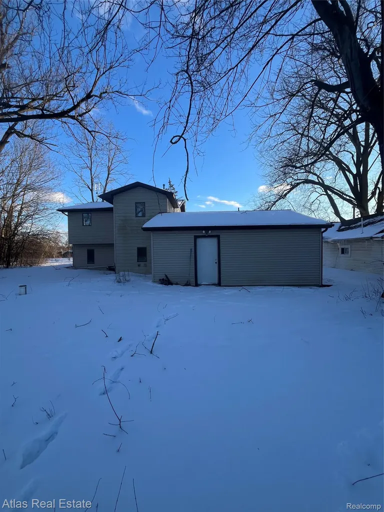 4067 Jefferson Street Burton City MI 48509