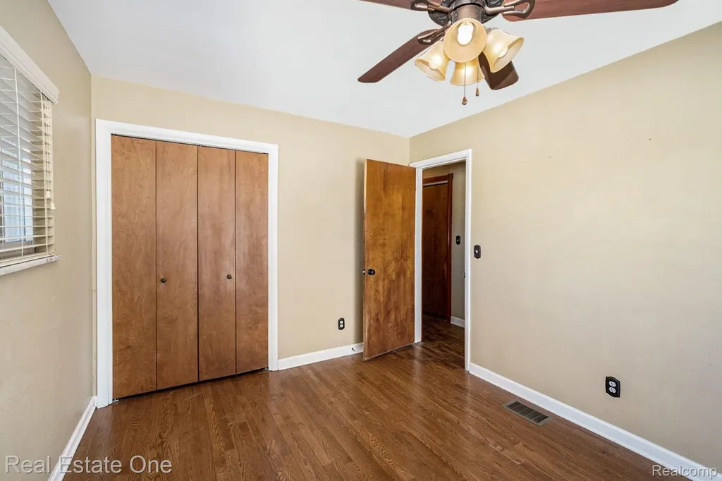 11422 Skyline Drive Fenton Charter Township MI 48430