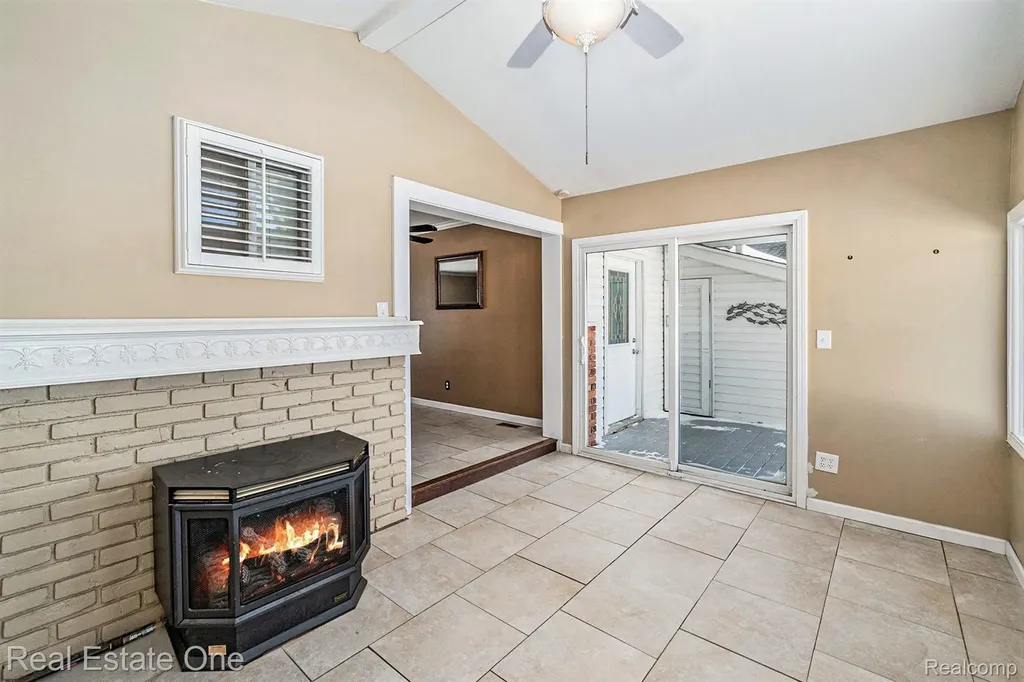 11422 Skyline Drive Fenton Charter Township MI 48430