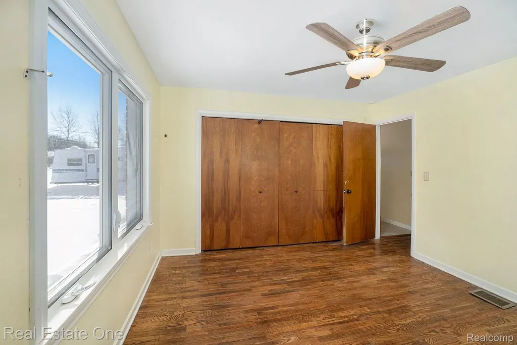 11422 Skyline Drive Fenton Charter Township MI 48430