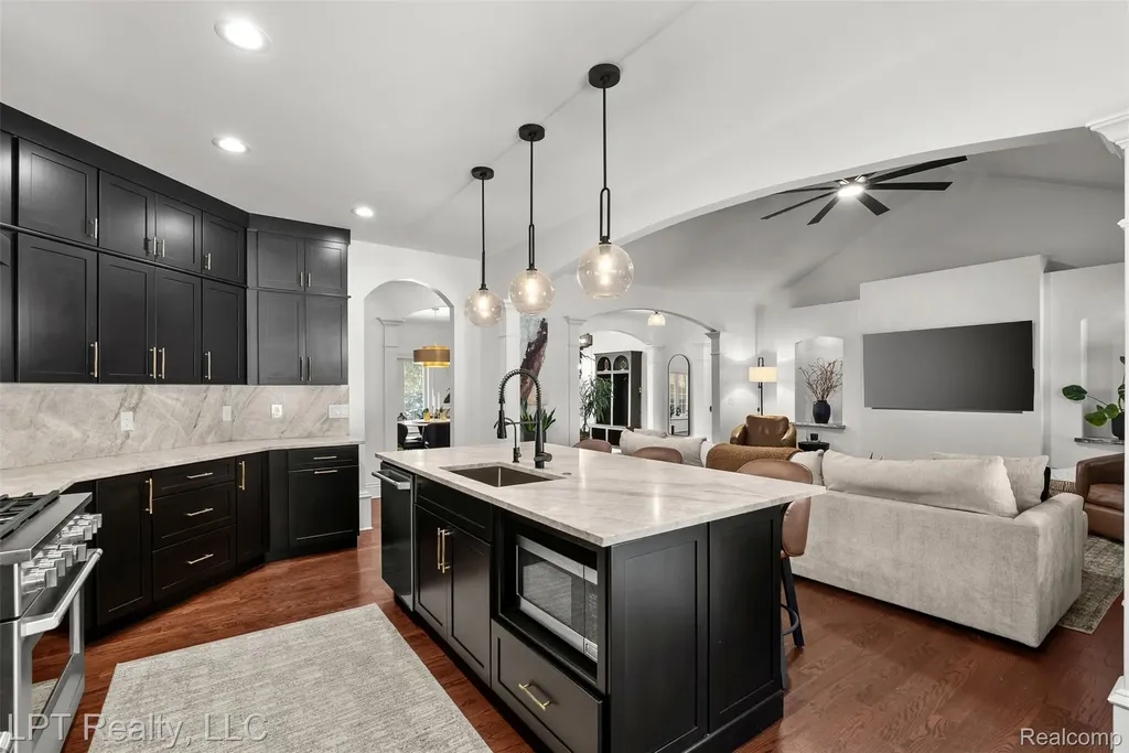 4525 Mapleton Drive Genoa Township MI 48843
