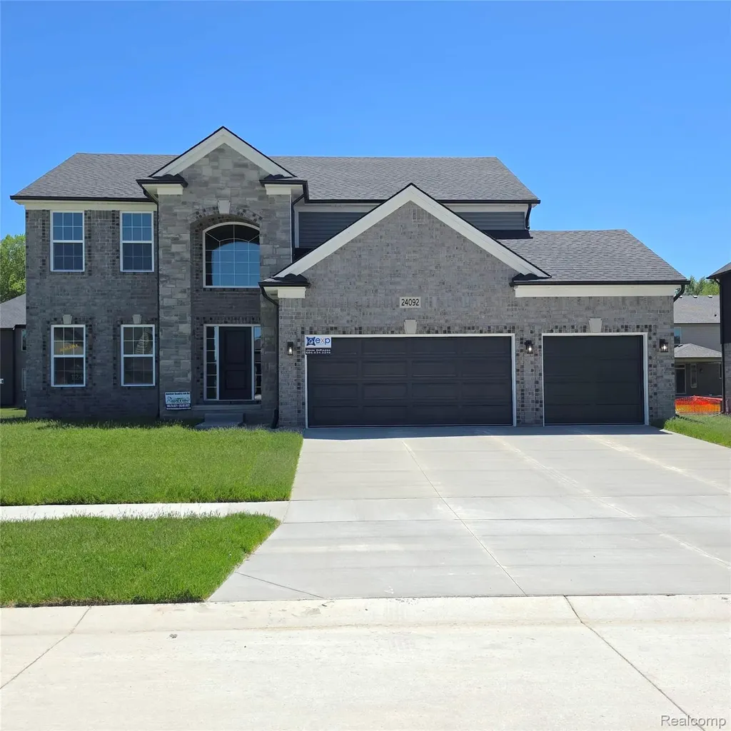 24092 Sawgrass Drive Macomb Township MI 48042