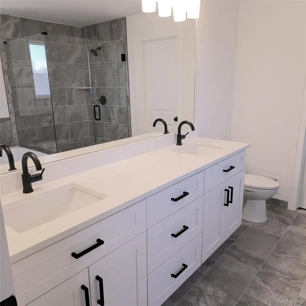 24092 Sawgrass Drive Macomb Township MI 48042